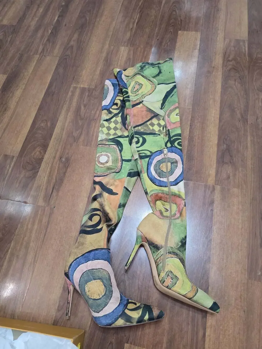 Vivianly these sexy